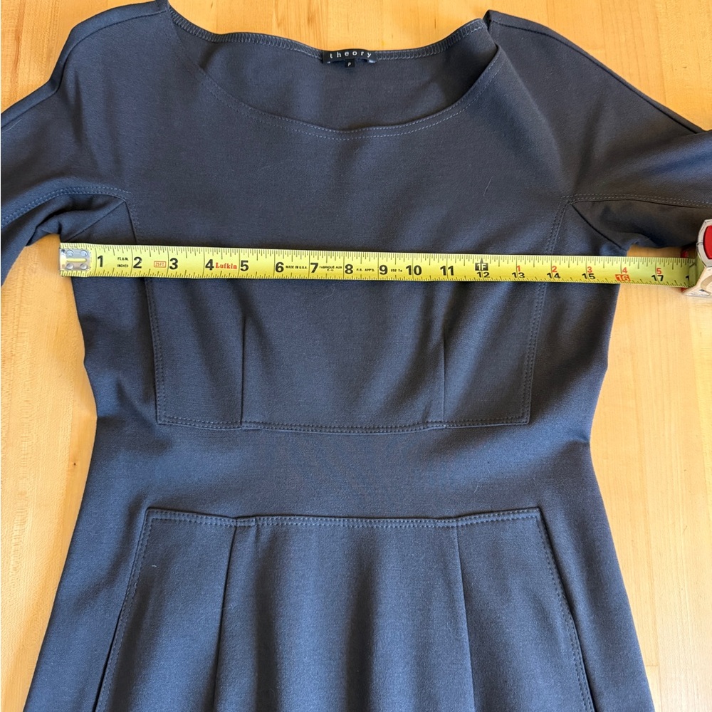 Theory Stretchy Scoop Neck Sheath Dress Gray Wardrobe Basic *EUC* 🇺🇸 Made in USA - Picture 10 of 12